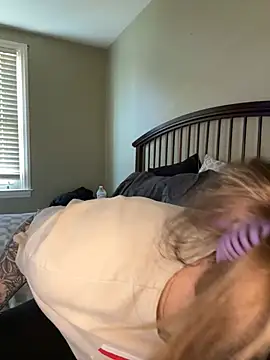 jaseyrae online show from March 31, 5:02 pm