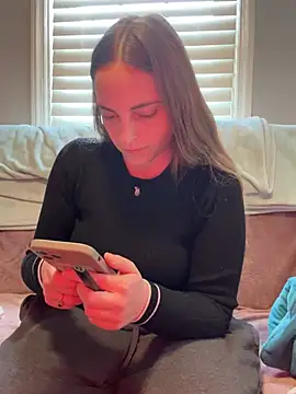 jaseyrae online show from April 19, 6:10 pm