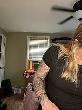 Snapshot of jaseyrae chatting on June 9, 4:51 pm jaseyrae online show from June 9, 4:51 pm