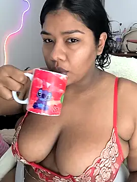 paola091 online show from April 7, 11:21 am