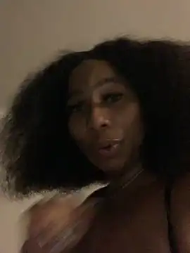 CurvyDesire1 online show from April 13, 10:26 pm