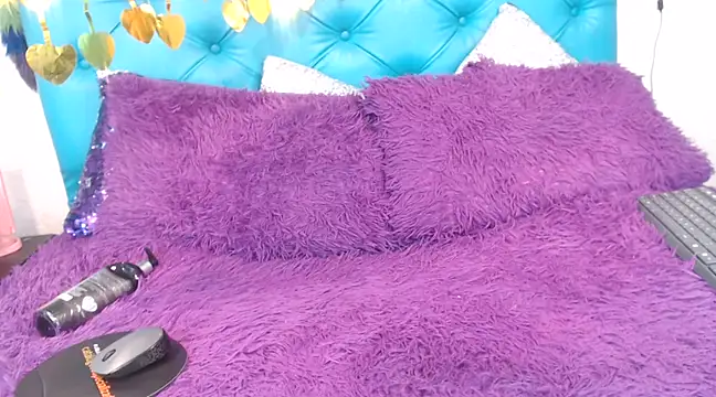 SARAWILLS online show from January 29, 4:41 pm