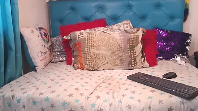 SARAWILLS online show from March 20, 2:11 pm