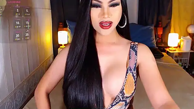 UrsexiestTammy online show from September 19, 6:30 pm