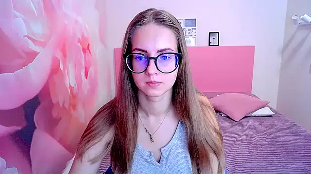 AliceAdams online show from December 17, 4:21 pm