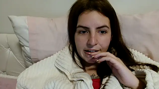 Snapshot of chelbyy chatting on May 27, 3:25 am chelbyy online show from May 27, 3:25 am