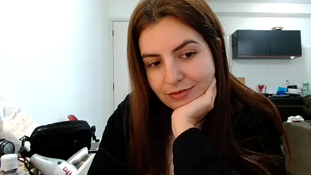 Snapshot of chelbyy chatting on June 11, 12:32 am chelbyy online show from June 11, 12:32 am
