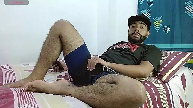 Snapshot of Aroon_Stonne chatting on March 7, 4:46 am Aroon Stonne online show from March 7, 4:46 am