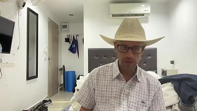 CamCrestXXX online show from December 11, 6:04 am