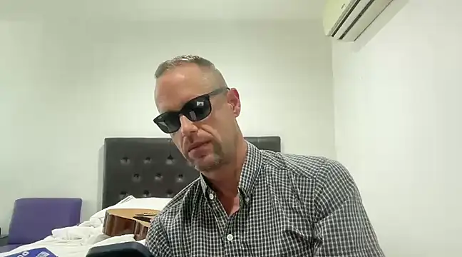 CamCrestXXX online show from December 22, 3:33 am