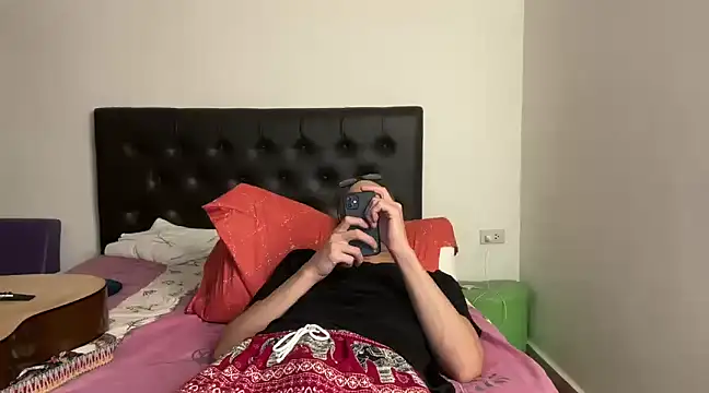 CamCrestXXX online show from January 15, 4:00 pm