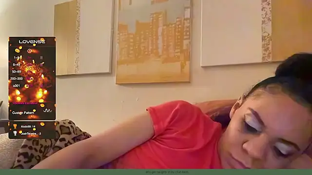 Snapshot of Sanaawest chatting on December 8, 10:08 am Sanaawest online show from December 8, 10:08 am