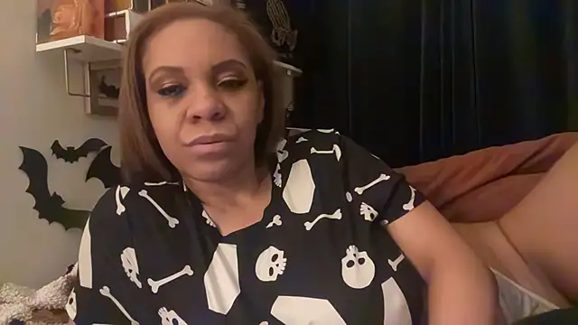 Snapshot of Sanaawest chatting on October 28, 11:58 am Sanaawest online show from October 28, 11:58 am