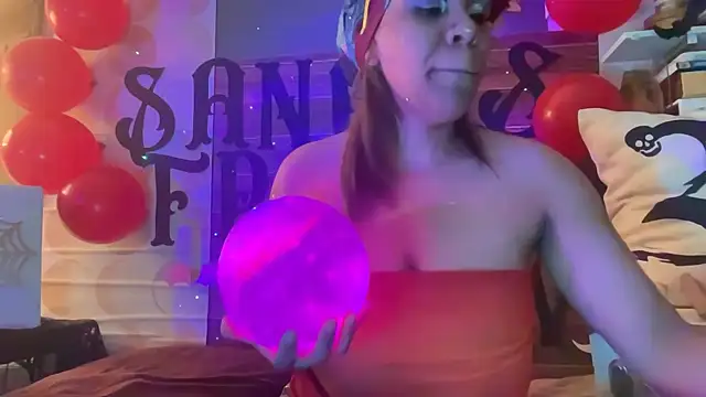 Snapshot of Sanaawest chatting on October 31, 7:09 am Sanaawest online show from October 31, 7:09 am