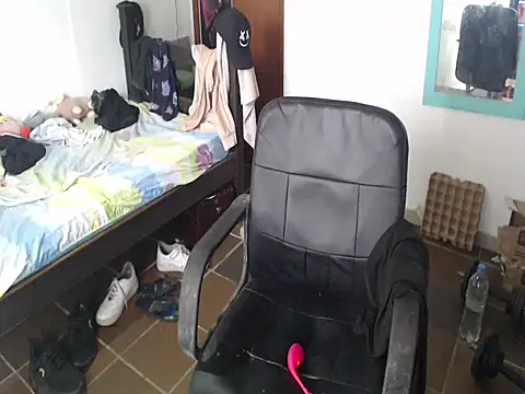 alisterxxx online show from December 4, 5:21 pm