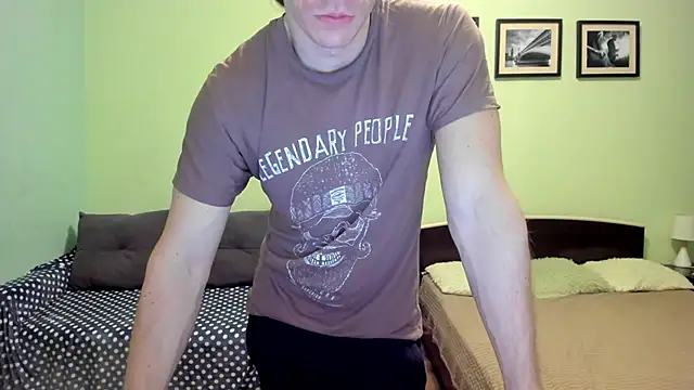 Marrymepls online show from April 21, 2:12 pm