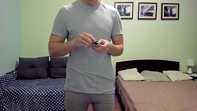 Marrymepls online show from April 22, 3:57 pm