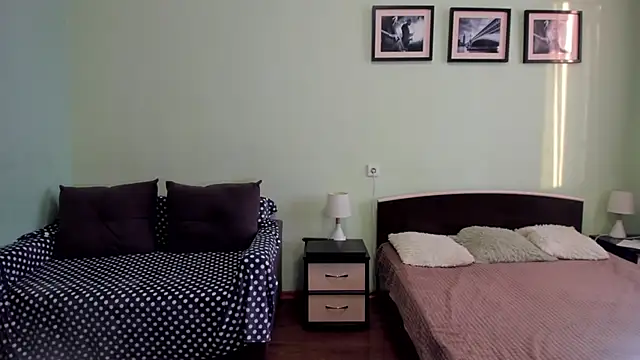 Marrymepls online show from April 23, 12:29 pm