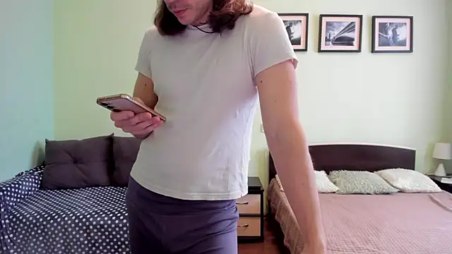 Marrymepls online show from April 24, 7:11 am