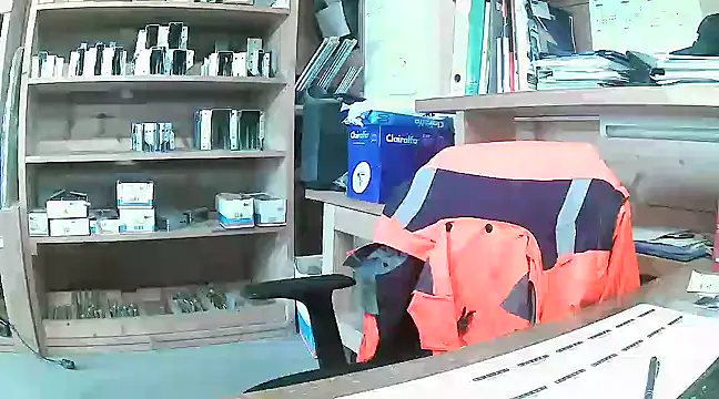 Snapshot of Cygnus58topchef chatting on February 18, 8:05 am Cygnus58topchef online show from February 18, 8:05 am