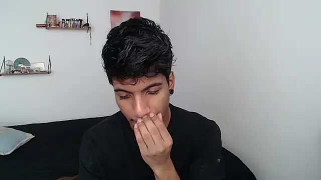 stevenosori online show from February 18, 3:54 pm