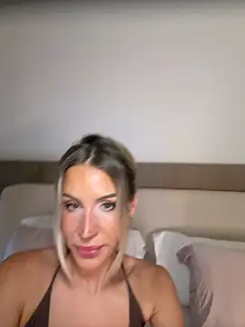 Snapshot of jasminesummer chatting on July 18, 7:06 pm jasminesummer online show from July 18, 7:06 pm