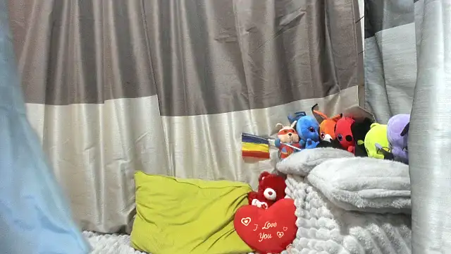 jessystarr online show from December 4, 7:00 pm