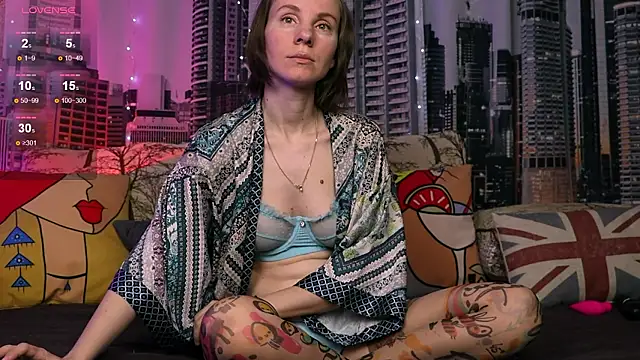 Snapshot of Sarsei chatting on March 21, 2:07 am Sarsei online show from March 21, 2:07 am