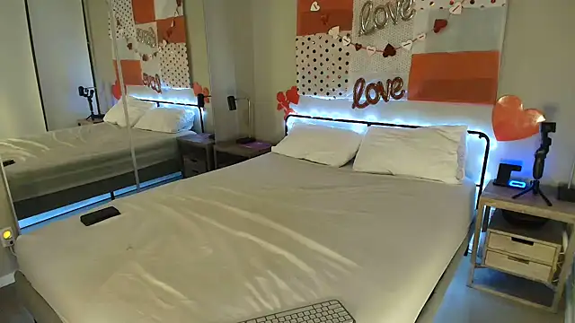 MikyFoxx online show from February 18, 2:49 am