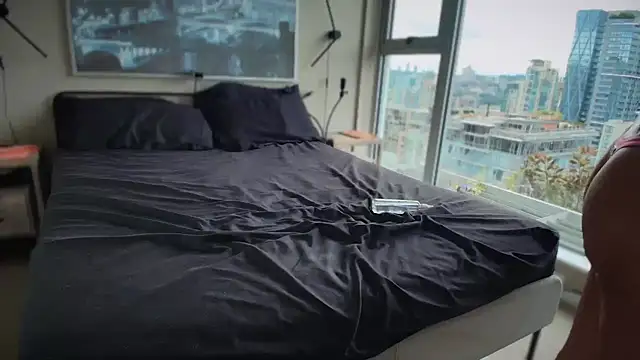 MikyFoxx online show from October 16, 6:31 pm