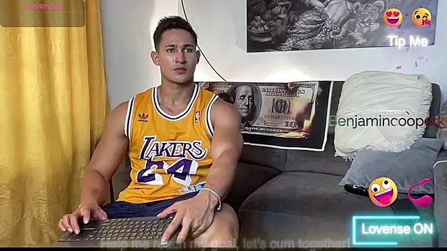 BenjaminCooperk online show from February 14, 8:27 pm