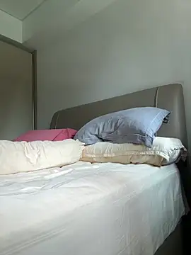 knobhead2020 online show from October 24, 4:42 am