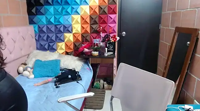 katifoxx online show from March 12, 5:07 pm