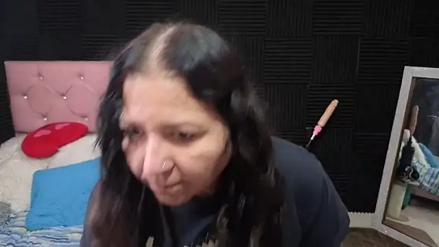 katifoxx online show from April 12, 4:56 pm