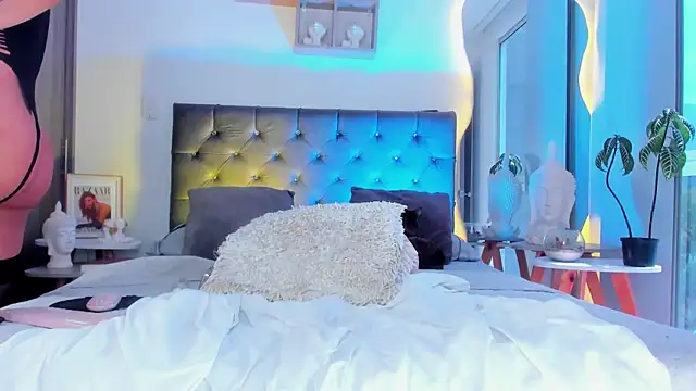 Angel Peach online show from February 6, 4:36 pm