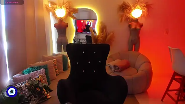 Angel Peach online show from April 21, 1:50 pm