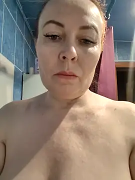 Snapshot of FreeMyFire chatting on January 23, 1:41 am FreeMyFire online show from January 23, 1:41 am