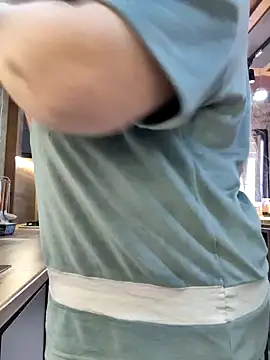 Snapshot of FreeMyFire chatting on January 29, 2:19 am FreeMyFire online show from January 29, 2:19 am