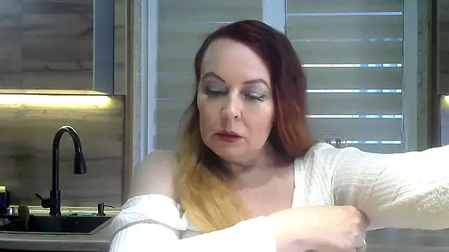 Snapshot of FreeMyFire chatting on February 20, 6:06 am FreeMyFire online show from February 20, 6:06 am