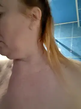 Snapshot of FreeMyFire chatting on September 9, 1:16 am FreeMyFire online show from September 9, 1:16 am