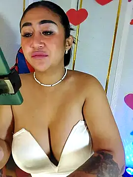 Snapshot of XXX_harna chatting on February 24, 7:33 am XXX harna online show from February 24, 7:33 am