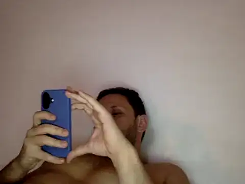 Snapshot of FelipeRiver chatting on January 10, 2:14 am FelipeRiver online show from January 10, 2:14 am