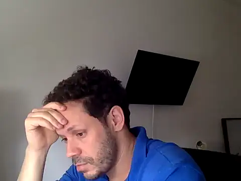 Snapshot of FelipeRiver chatting on October 3, 1:52 pm FelipeRiver online show from October 3, 1:52 pm