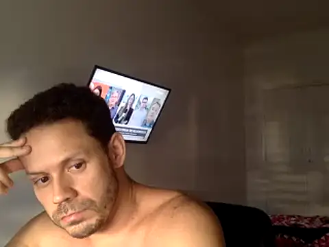 Snapshot of FelipeRiver chatting on January 6, 8:01 pm FelipeRiver online show from January 6, 8:01 pm