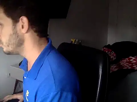 Snapshot of FelipeRiver chatting on March 10, 6:46 pm FelipeRiver online show from March 10, 6:46 pm