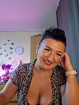 Snapshot of Hotangel75 chatting on September 12, 8:25 am Hotangel75 online show from September 12, 8:25 am