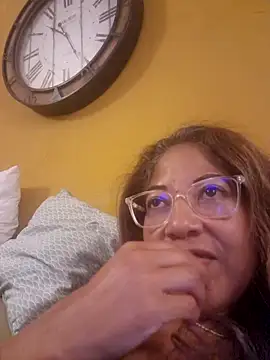 Snapshot of mila38 chatting on September 17, 9:27 pm mila38 online show from September 17, 9:27 pm