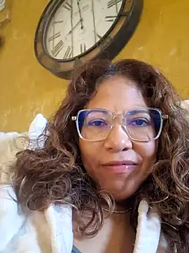 Snapshot of mila38 chatting on May 10, 7:02 am mila38 online show from May 10, 7:02 am