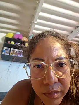 Snapshot of mila38 chatting on May 31, 3:30 pm mila38 online show from May 31, 3:30 pm
