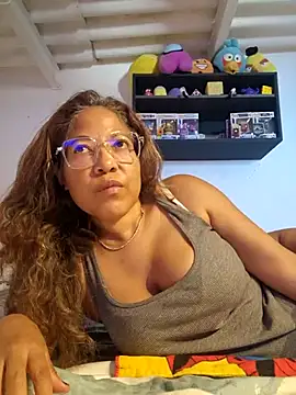 Snapshot of mila38 chatting on June 12, 6:07 pm mila38 online show from June 12, 6:07 pm